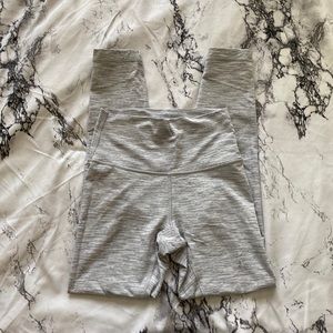 Wunder Under 7/8 WAGG color size 4